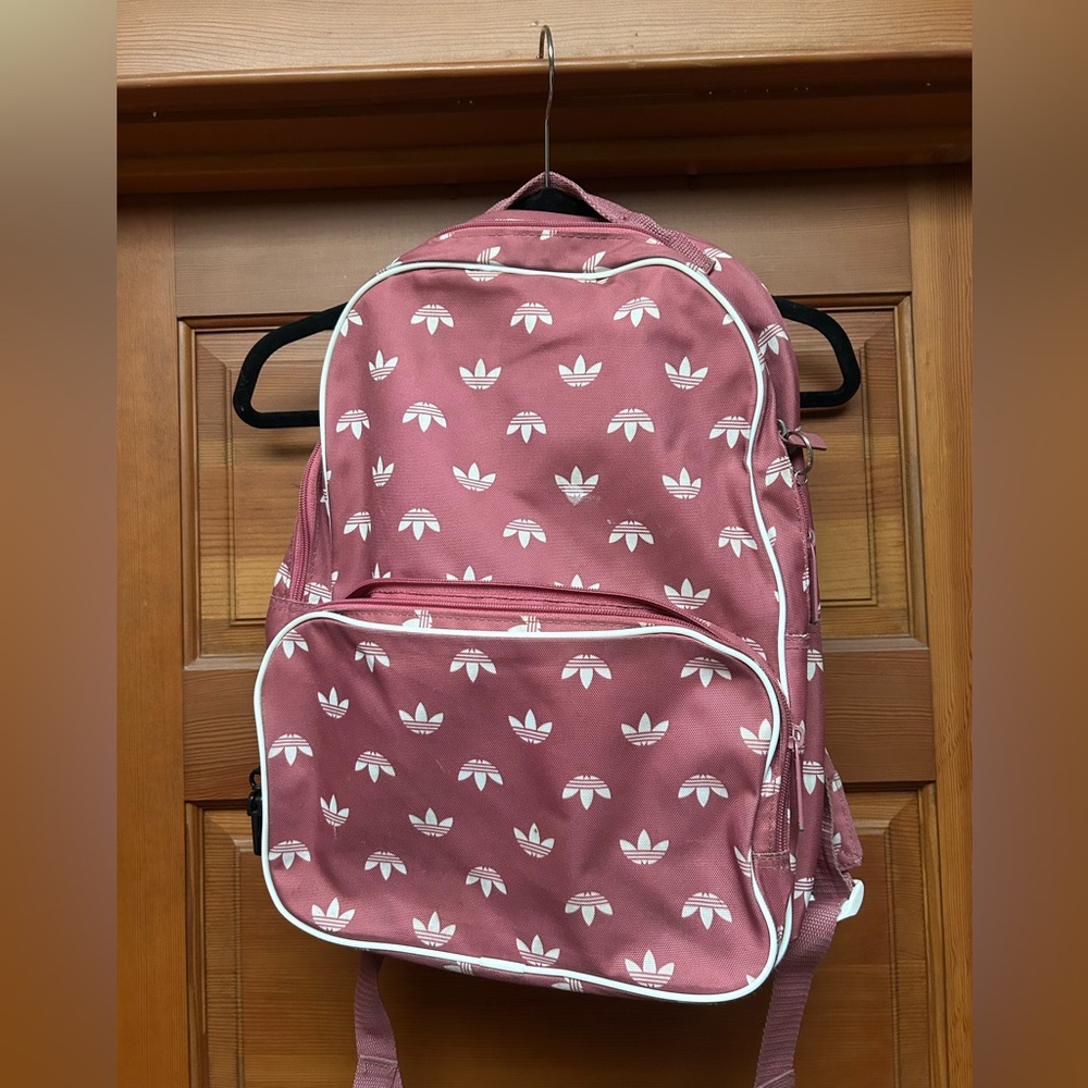 Adidas backpack / rose and white